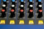 Yamaha MG16XU 16-Inputs 6-Bus Mixers with Effects